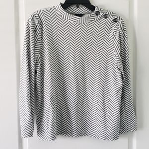 Ann Taylor Women's Long Sleeve Button Shoulder Gray Zigzag Sweater Sz Large